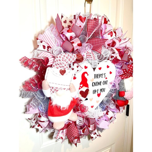 XL Handmade Valentine’s Gnome-one Like You Ribbon Prelit Wreath 26 ins LED XLW7 - Picture 3 of 12